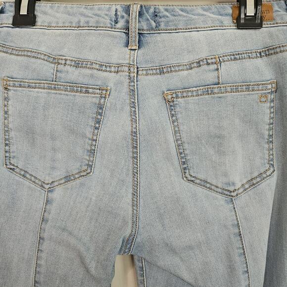 Crown & Ivy Women's High Rise Skinny Lt Blue Denim Ruffle Hem Crop Jeans 6R - Picture 8 of 16